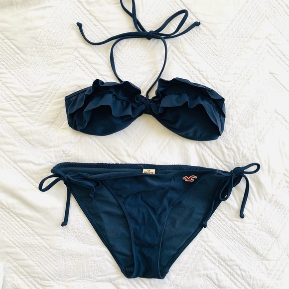 Hollister Ruffle Navy Blue 2 Piece Bikini XS M - Picture 3 of 8
